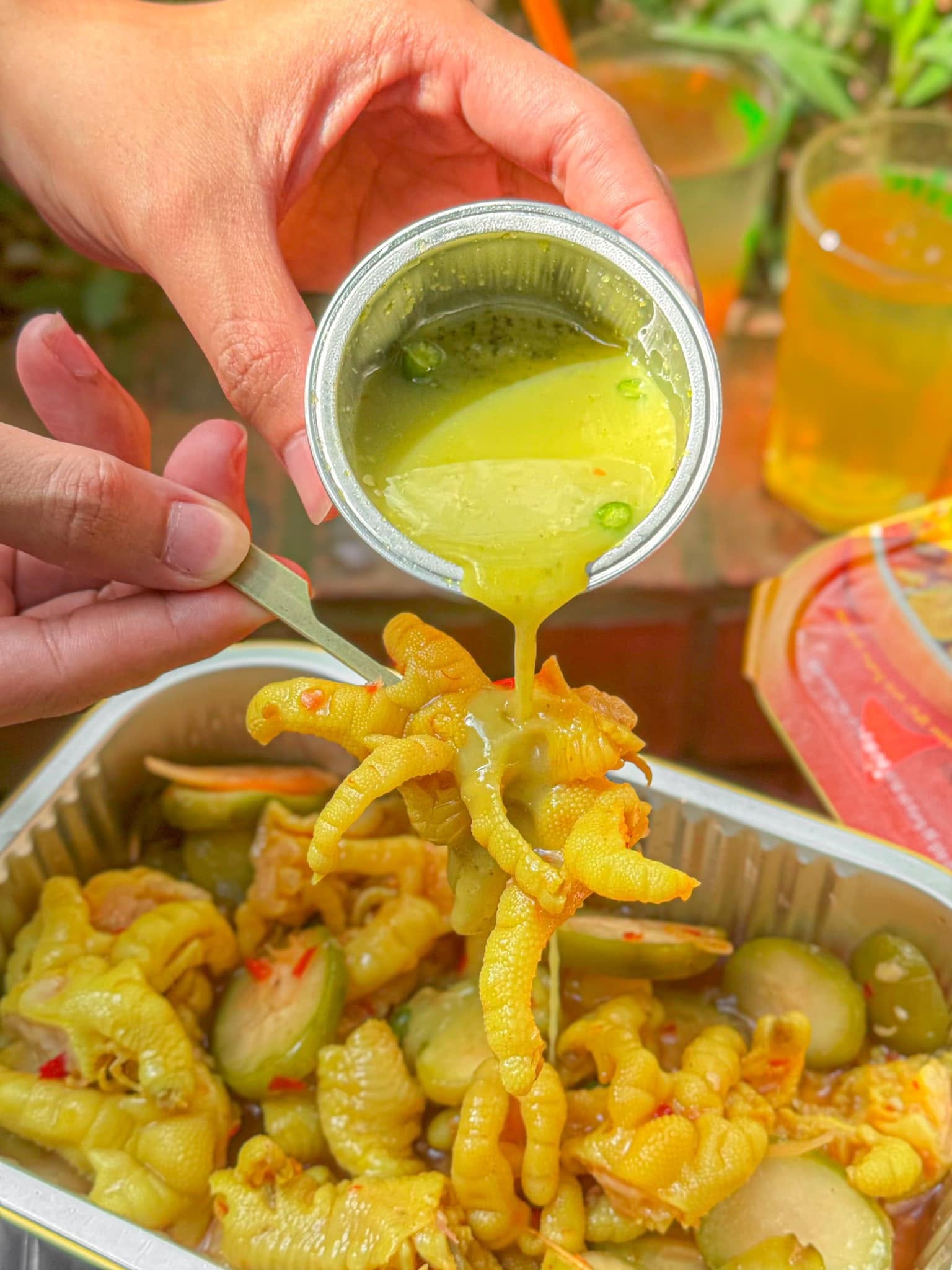 CHÂN GÀ SIÊU SỐT TRAGA